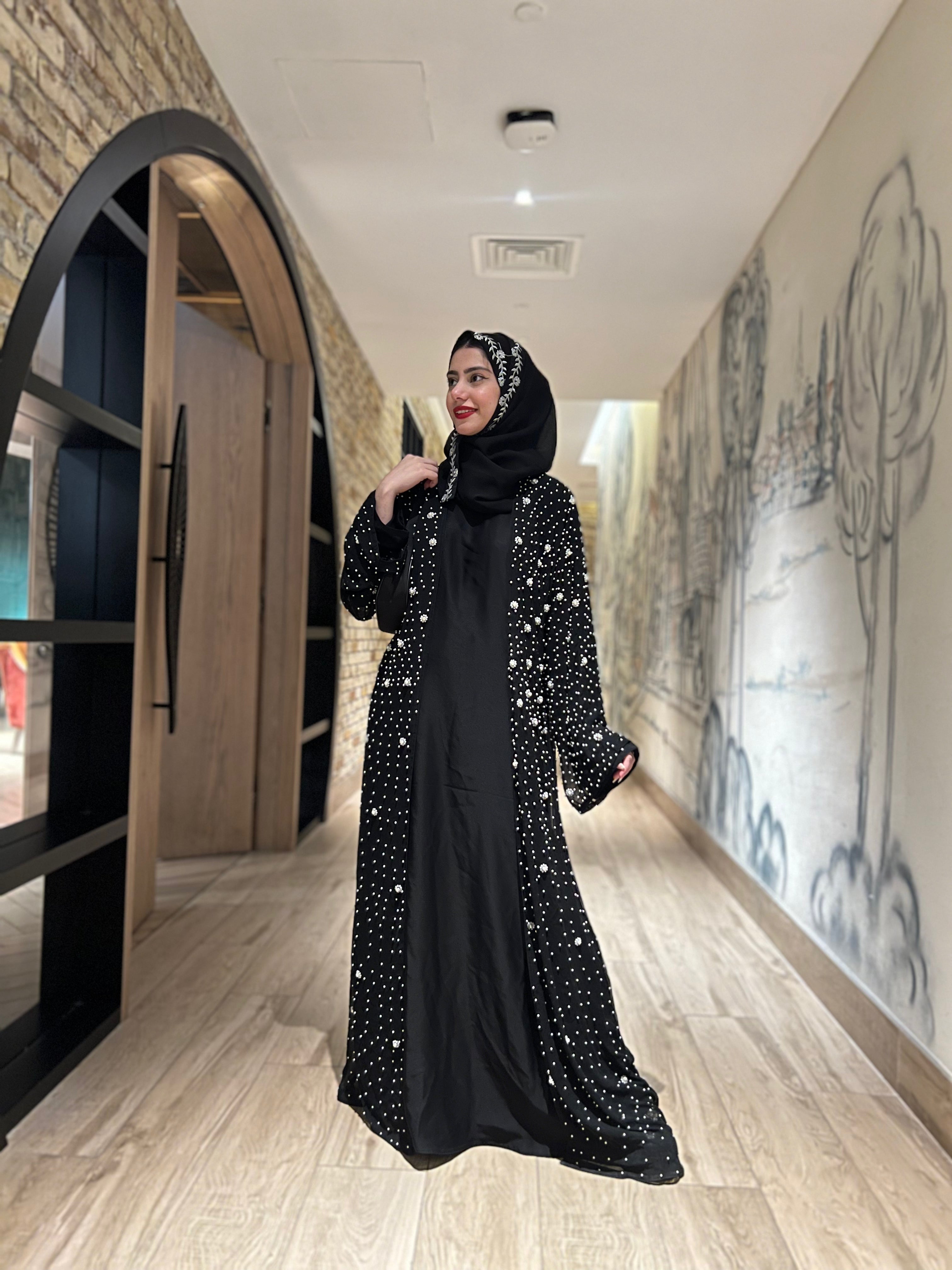 Black Luxury Pearl Abaya – Chiffon & Nida