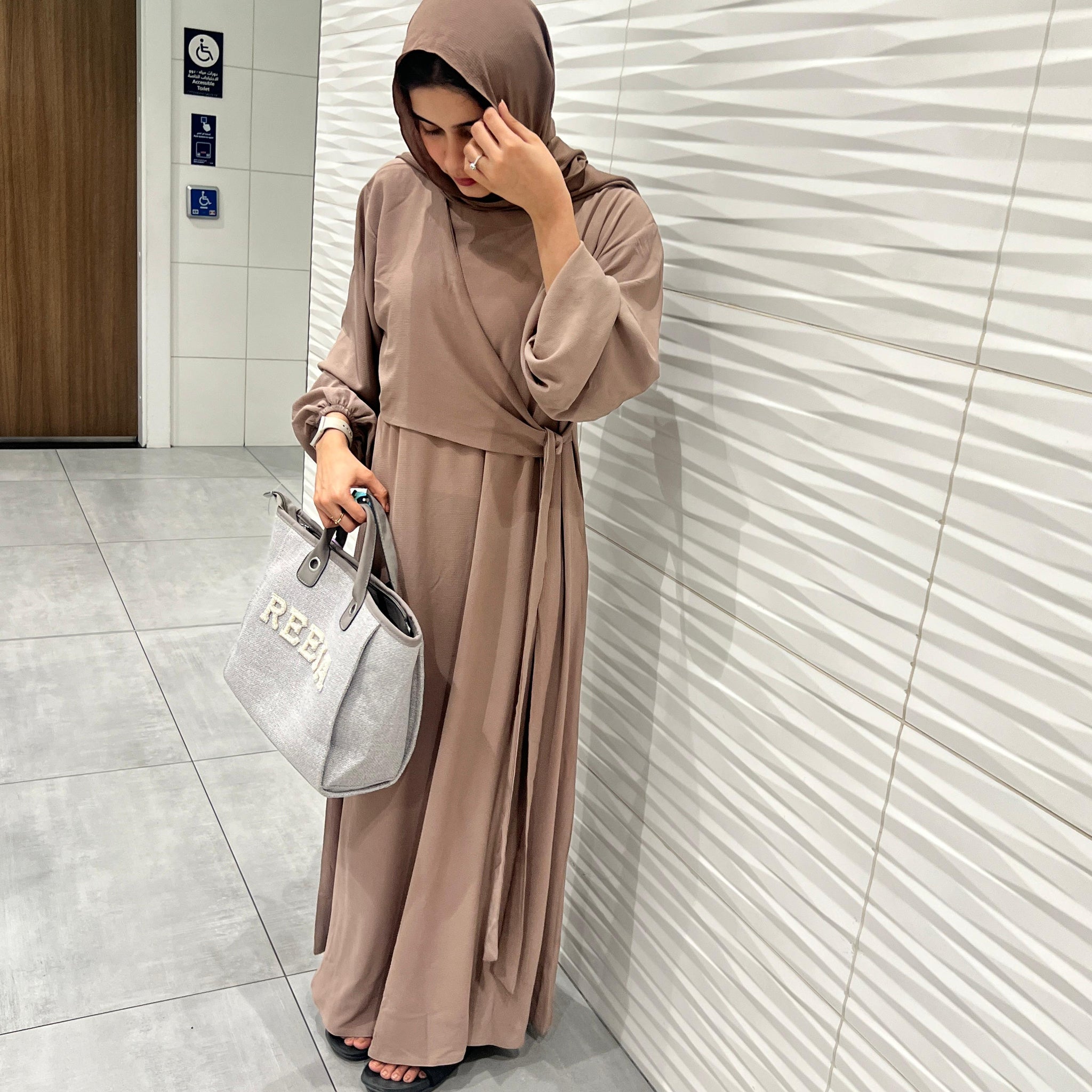 Beige Knot