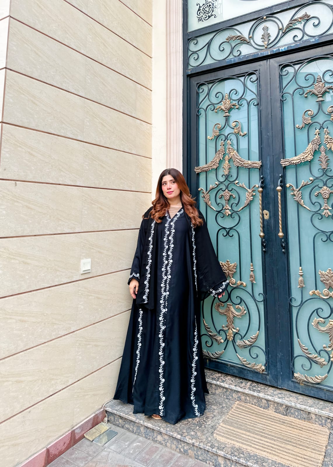 ZAREEN ABAYA