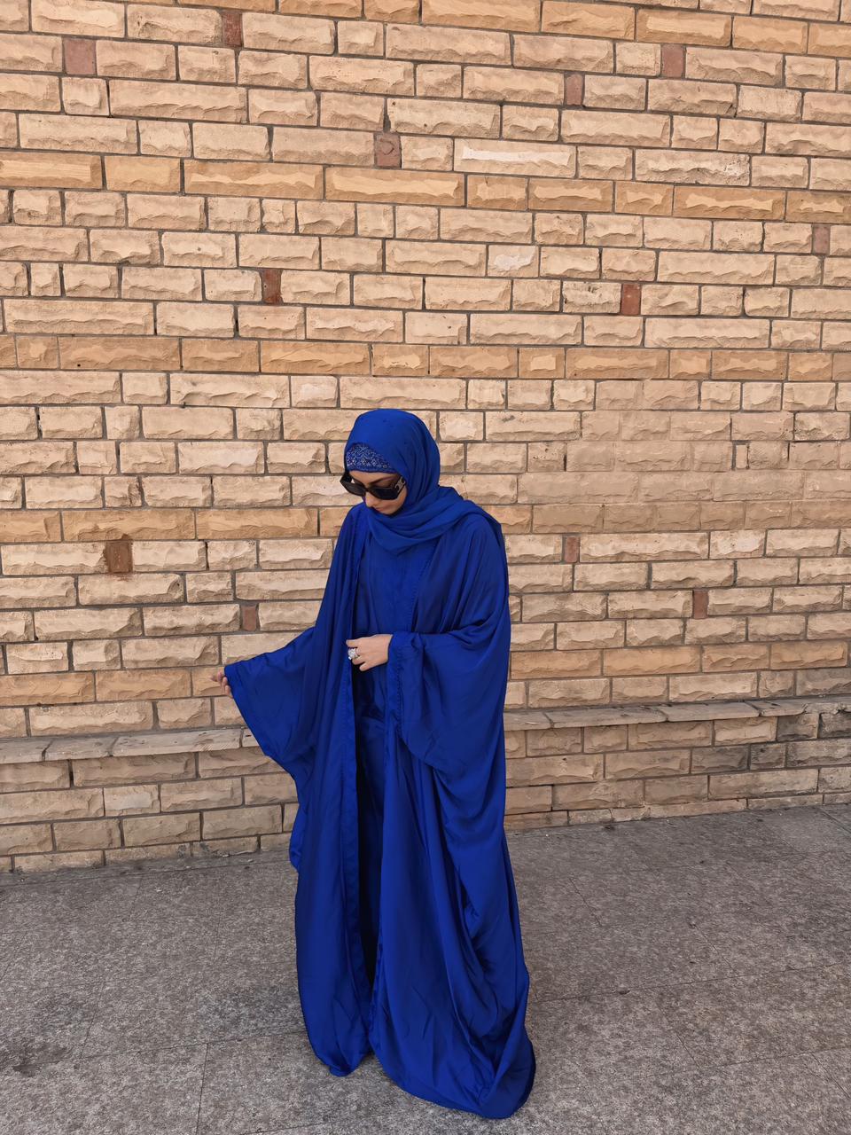 Ember Green Pure Silk Embroidered Abaya