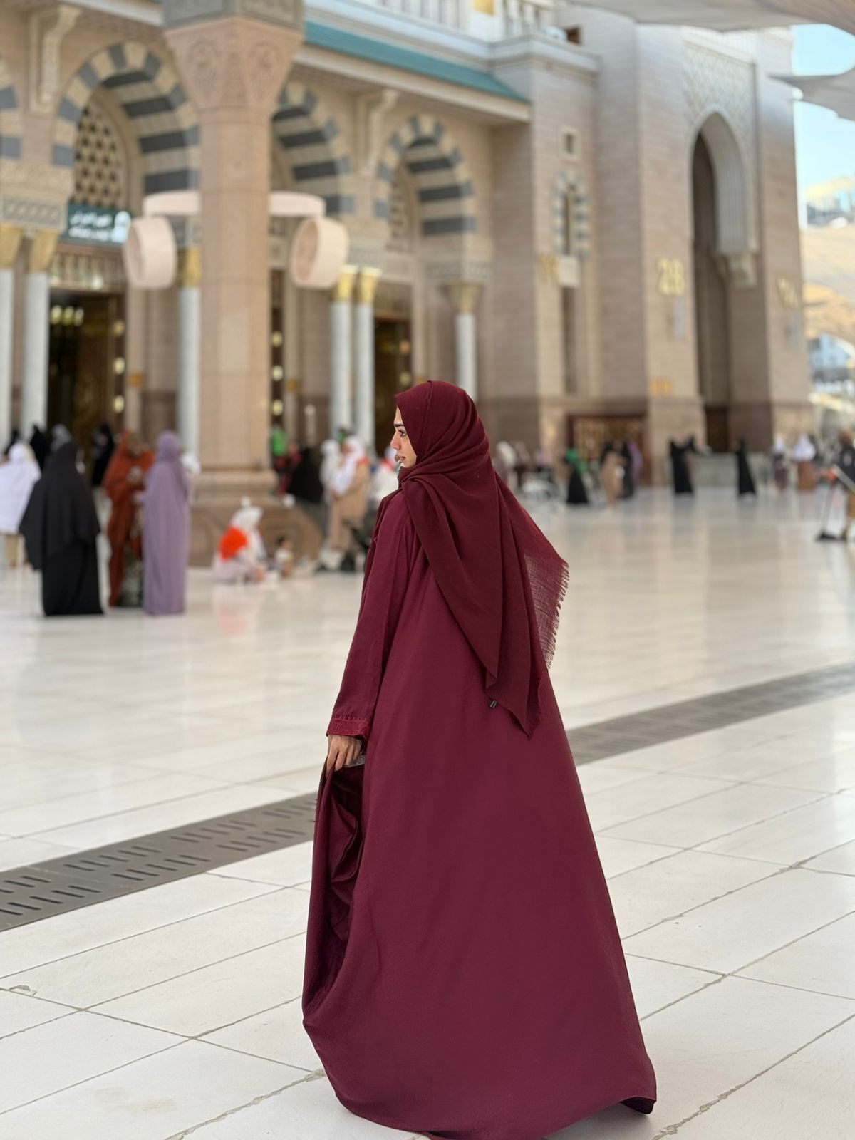 Ember Green Pure Silk Embroidered Abaya