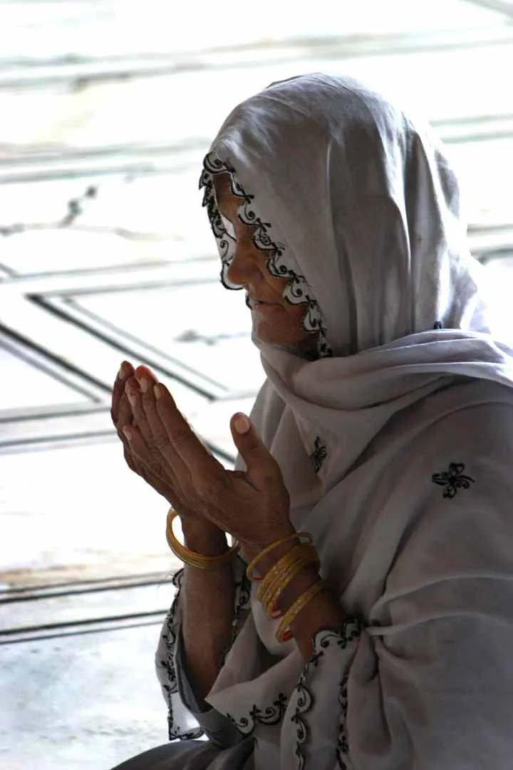 Dressed to Perform: How the Jilbaab Is Becoming a Quiet Power Tool for Women in High-Stakes Careers